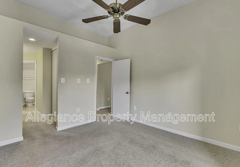 11041 Villaridge Ct #B — Photo 17