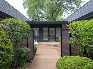 6514 N Kilbourn Ave, Lincolnwood, IL