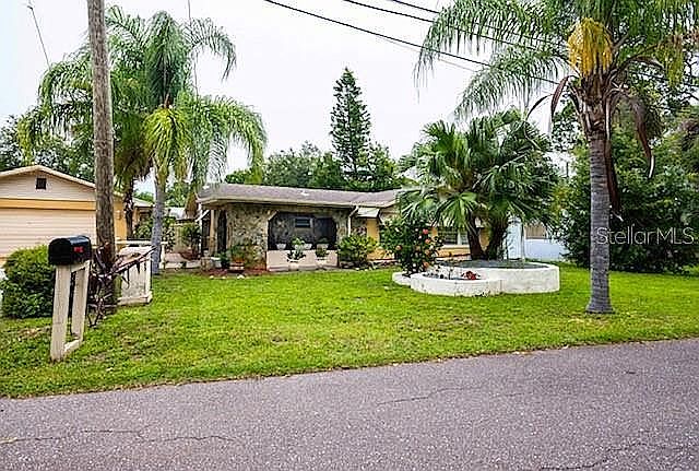 1st image of 450 Craig Dr