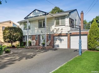 36 Halyard Rd, Valley Stream, NY 11581
