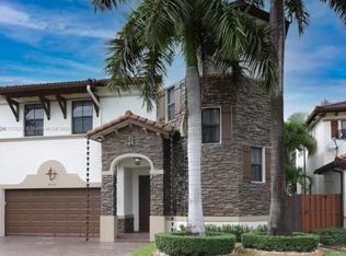 9835 NW 89th Ter, Doral, FL 33178