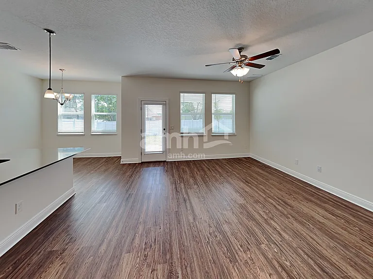 1149 Sky Lakes Dr — Photo 7