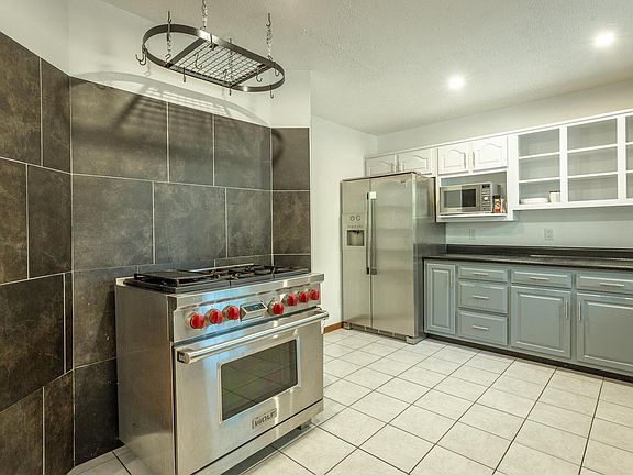 2nd image of 6135 Blue Ash Dr