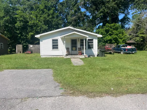 69 Lightsey St, Brunson, SC 29911