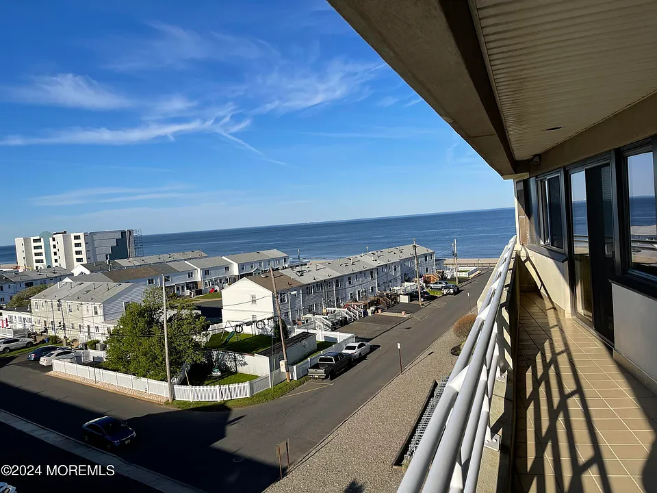 525 Ocean Blvd #501