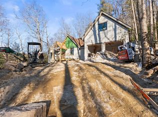 143 E Rochester, Cashiers, NC 28717