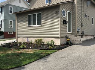 233 Magnolia St, Cranston, RI 02910