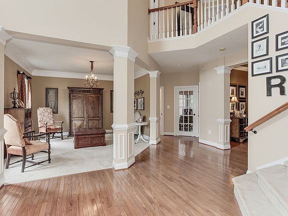 5th image of 43609 Emerald Dunes Pl