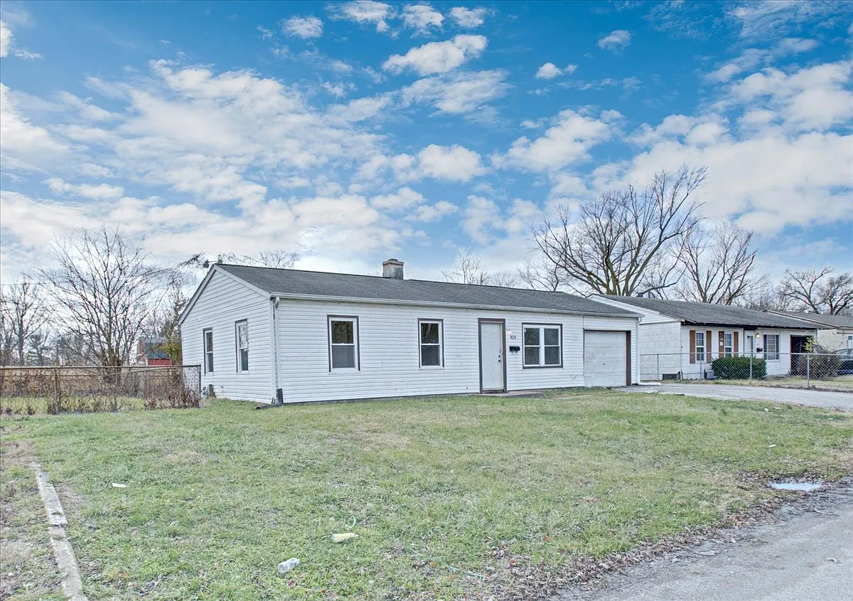Building Photo - Saint Monica Dr