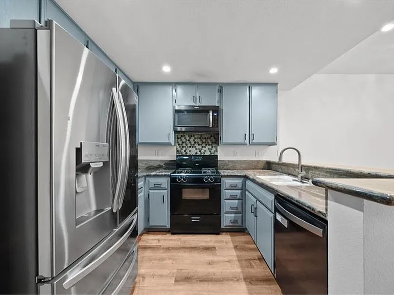 25725 Perlman Pl #127 — Photo 7