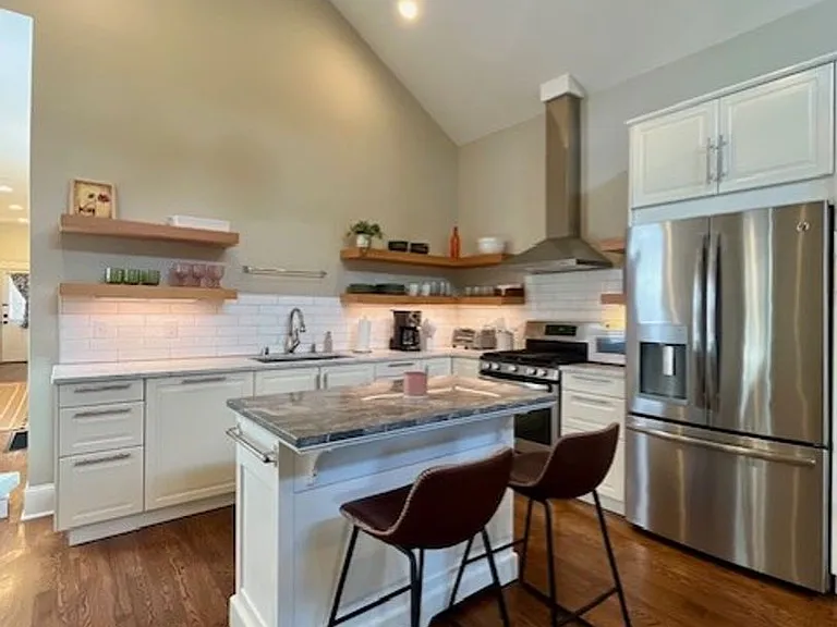 1937 Bonnycastle Ave — Photo 5