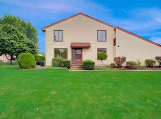 32663 Jefferson Dr #63, Solon, OH 44139