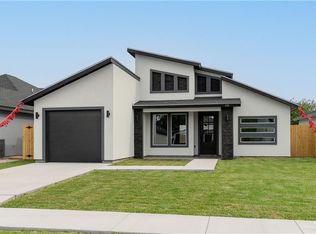 611 Tower Oak Dr, Alamo, TX 78516