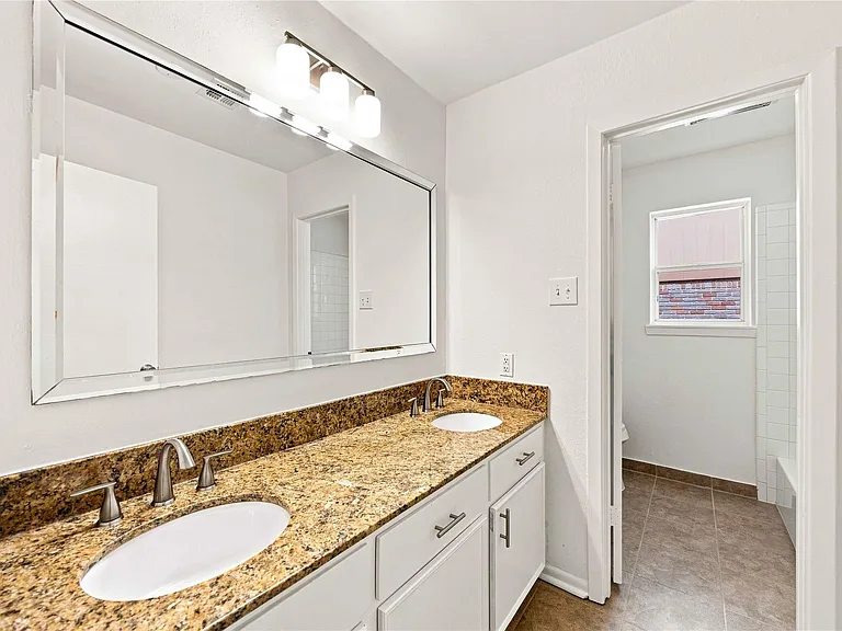 6215 Queensloch Dr — Photo 32