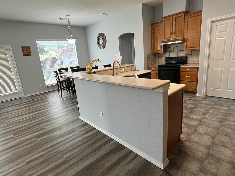 3204 Rainburst Ln — Photo 12