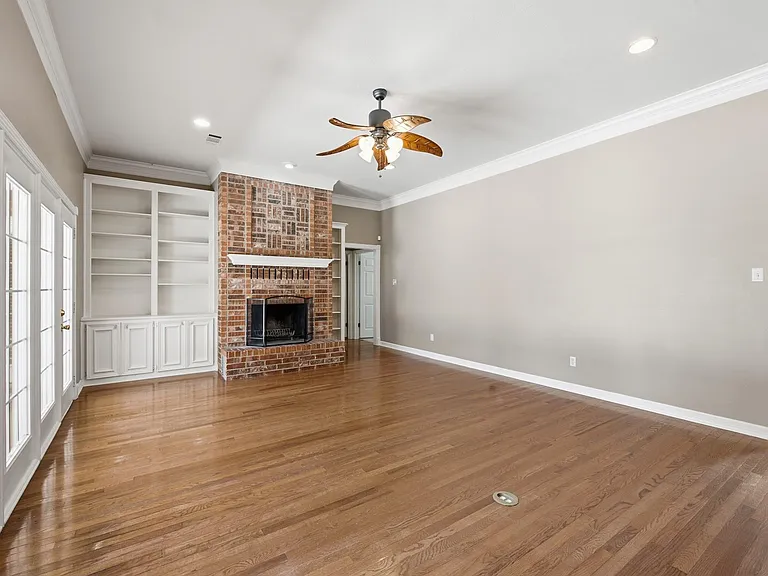 905 Winged Foot Dr — Photo 9