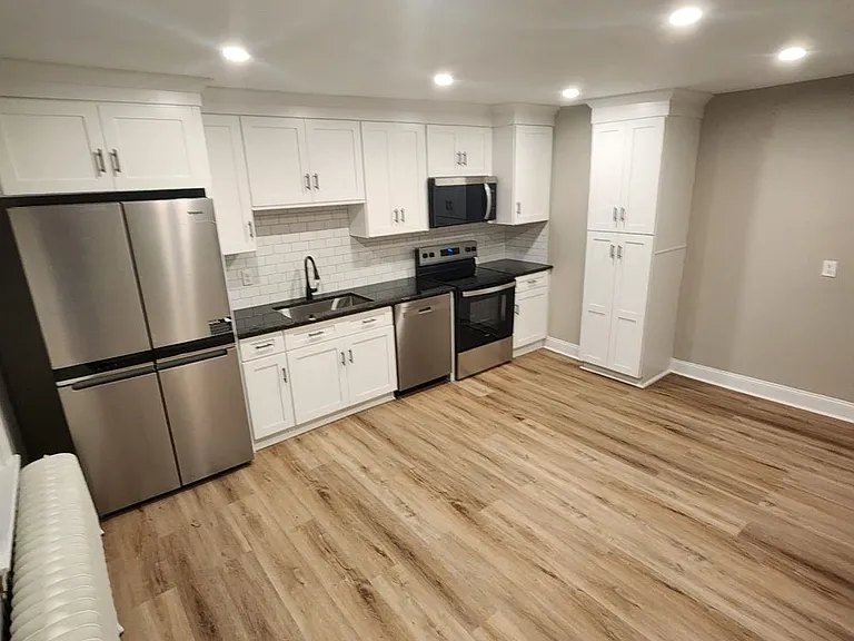 501 Rugby Rd — Photo 2