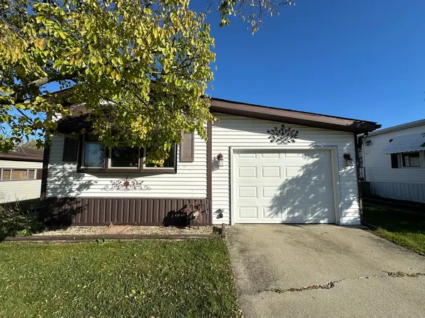 693 Ivylog Ter, Matteson, IL 60443