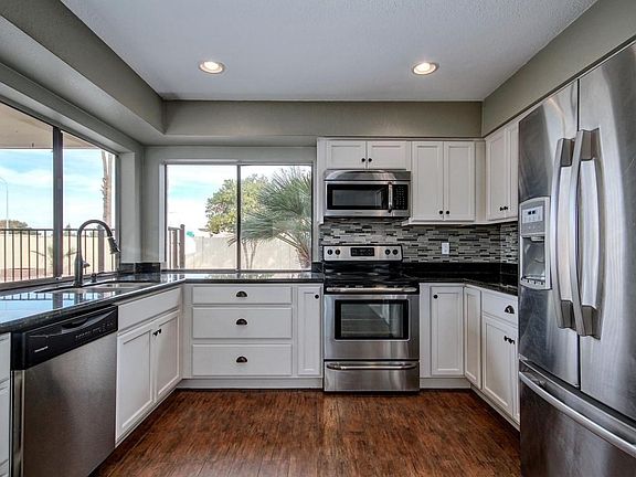 Thomasville Cabinets