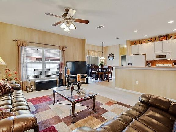 2nd image of 3812 Swallowtail Ln