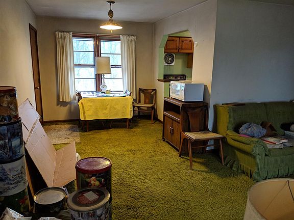 3rd image of 1240 Kent Dr