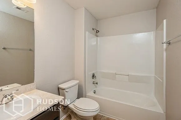 23247 Gallanda Dr — Photo 9