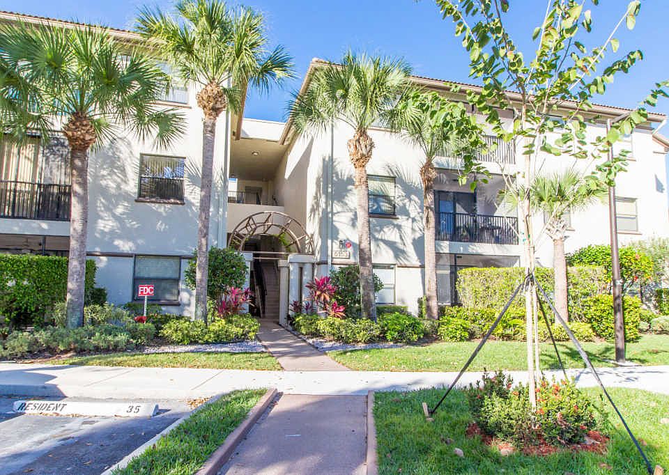 1st image of 5153 Floria Dr APT O