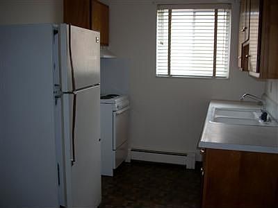 5th image of 126 Randolph St