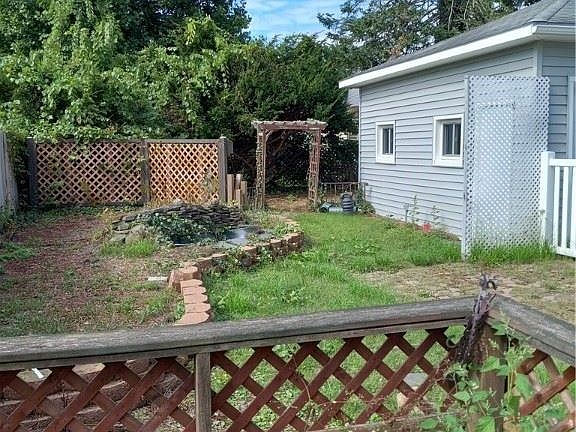 4th image of 6 Fairdale Pl