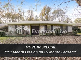 5455 Fairway St, Jackson, MS 39211