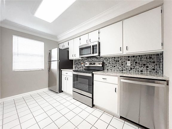 4th image of 2301 Edenborn Ave APT 106