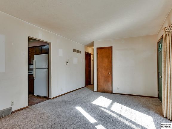 5th image of 9356 Mockingbird Dr