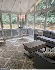 4004 Sheldon Dr NE — Photo 10