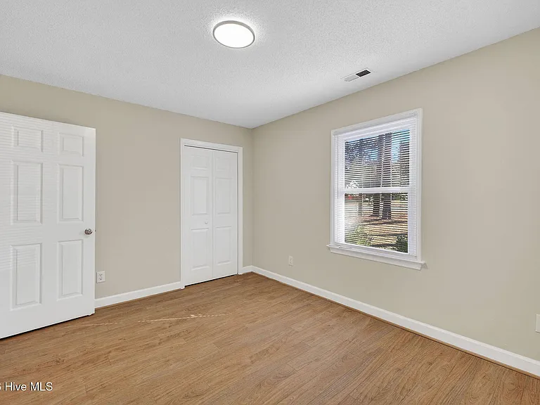 5201 Lord Tennyson Dr — Photo 25
