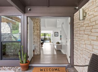 6806 Silvermine Dr, Austin, TX 78736