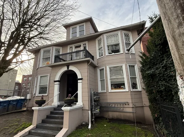 1527 Belmont Ave APT 4, Seattle, WA 98122