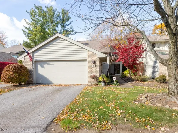 5 Hampshire Ct, Beachwood, OH 44122