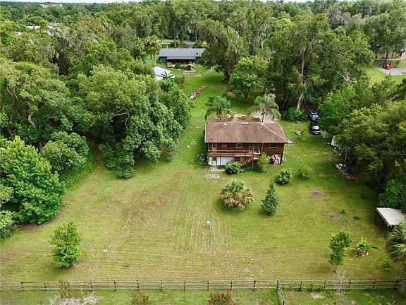 2nd image of 425 Mercers Fernery Rd