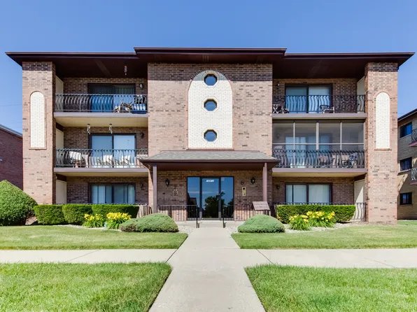 16812 82nd Ave, Tinley Park, IL 60477