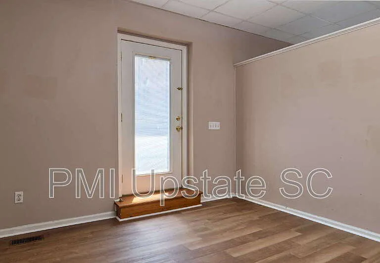 101 Silver St #101 — Photo 3