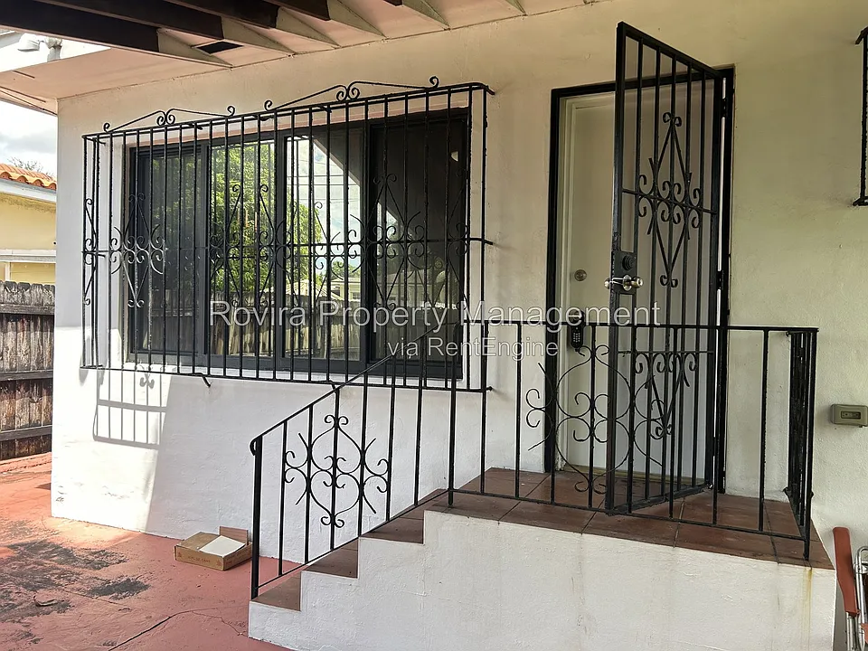 3034 NW 4th Ter