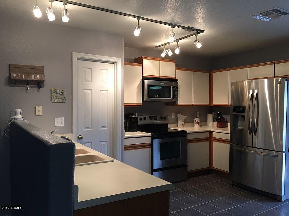 1st image of 585 W Casa Mirage Dr