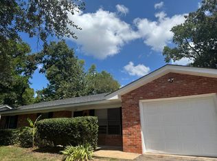 409 Kenwood Ln, Longview, TX 75604