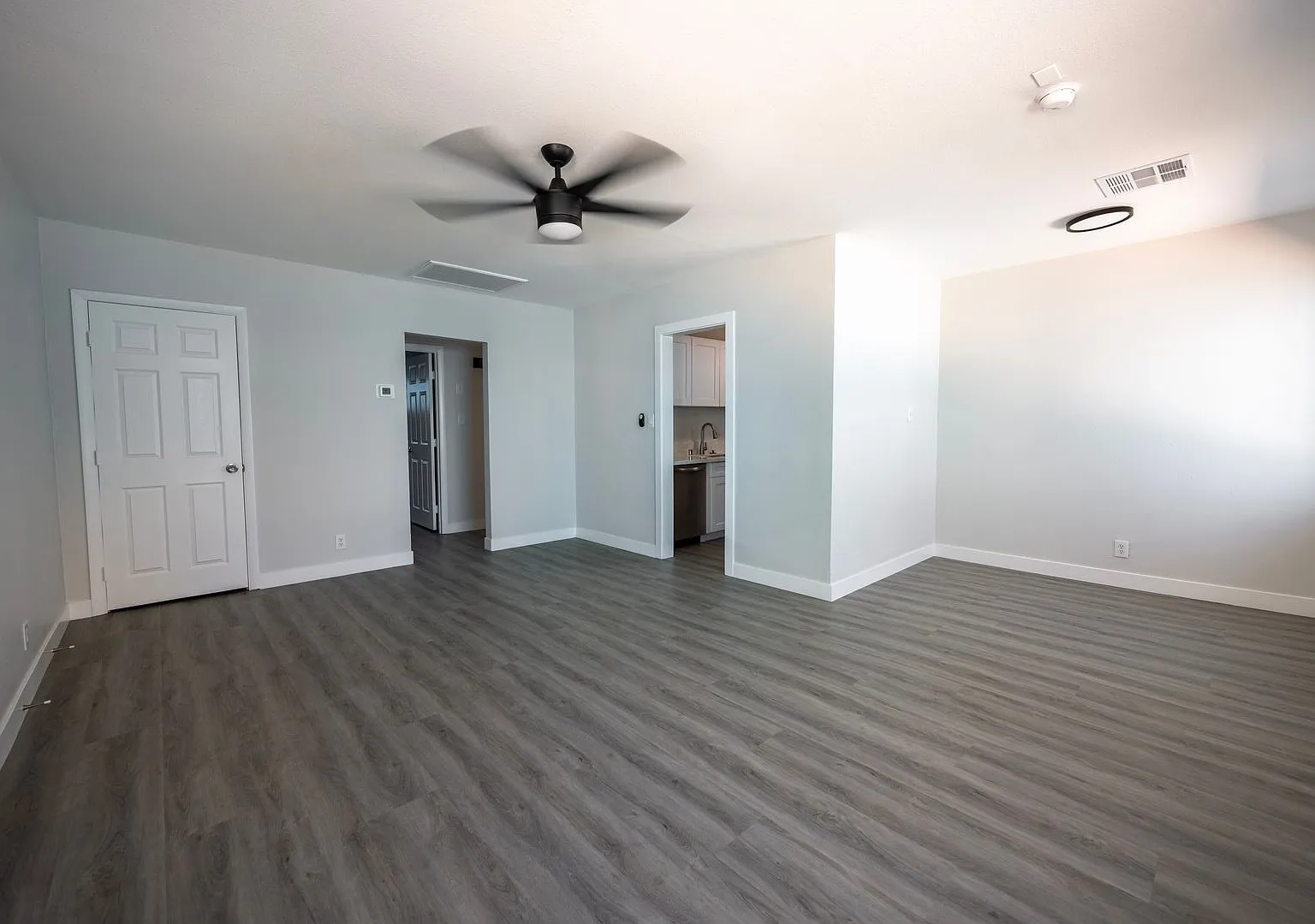 Sprawling 1,000 SQ FT Boutique Oasis | Utilities Included | Heart of the Arts District — Photo 3