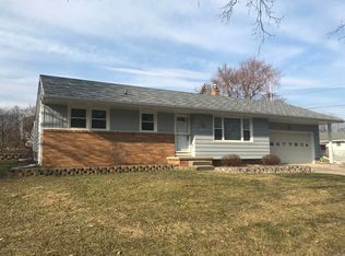 1101 Kendon Dr, Lansing, MI 48910