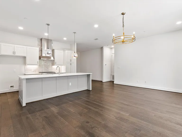 15875 Spectrum Dr #1106 — Photo 7