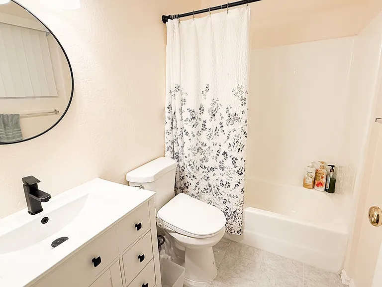 1609 Sierra Vista Ave — Photo 6