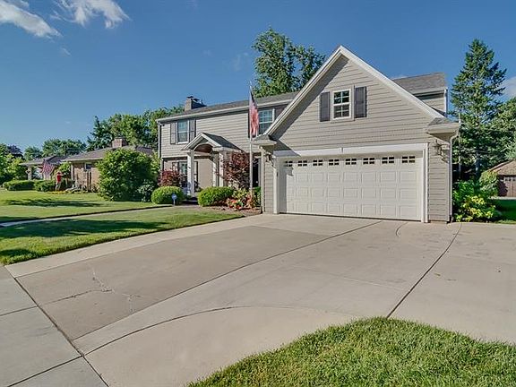 2nd image of 542 E Angela Blvd