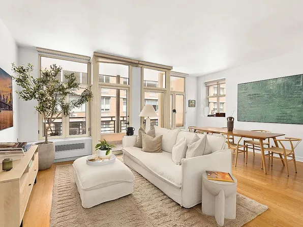 129 W 20th St APT 5C, New York, NY 10011