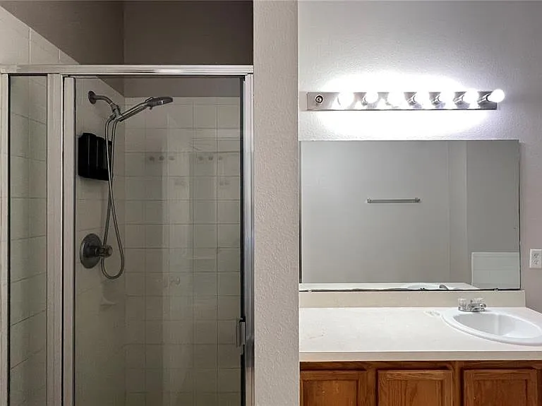 318 Sand Ridge Dr — Photo 29